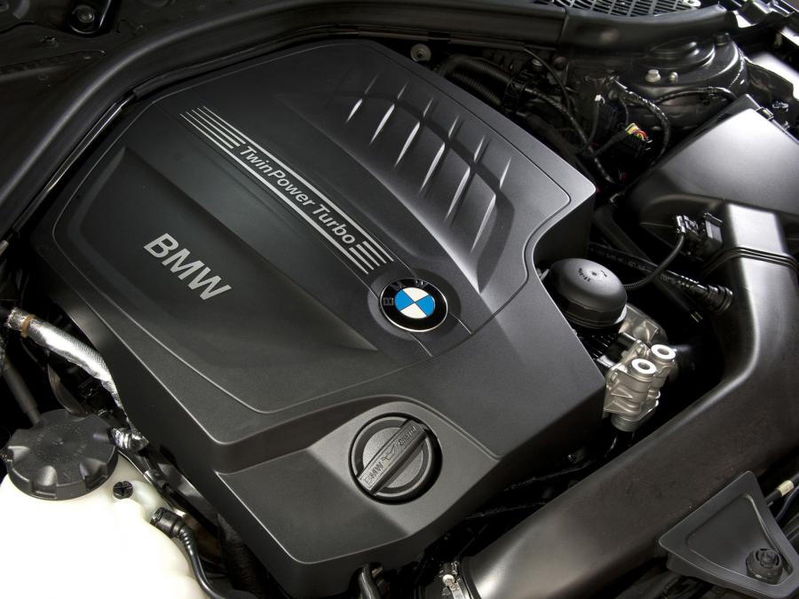  BMW 335i Sedan Luxury Line 2012 года  (ZA) (фото 2 из 14)